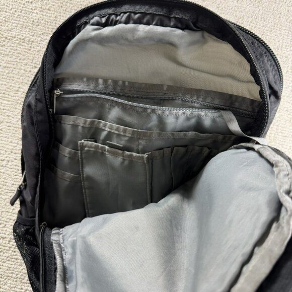 The North Face Borealls Padded Backpack Black - Picture 6 of 8